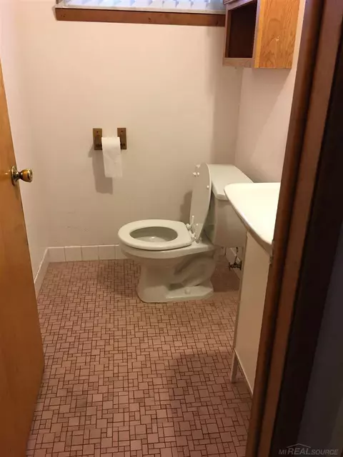 27112 Bradner, Warren, MI 48088 photo 17