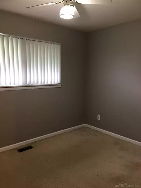 27112 Bradner, Warren, MI 48088 photo 38
