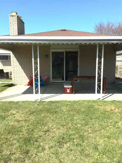 27112 Bradner, Warren, MI 48088 photo 2