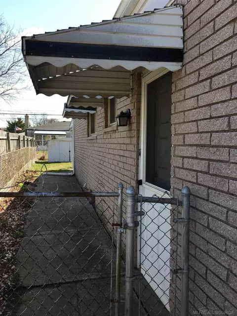 27112 Bradner, Warren, MI 48088 photo 4