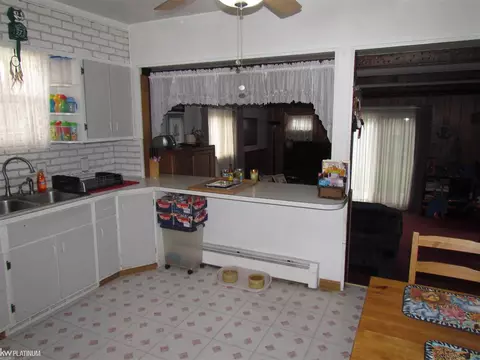 8265 Chapp, Warren, MI 48089 photo 11
