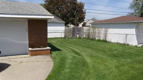 18031 N Wind, Fraser, MI 48026 photo 24