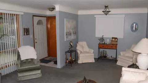 18031 N Wind, Fraser, MI 48026 photo 2
