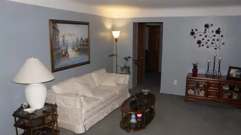 18031 N Wind, Fraser, MI 48026 photo 5