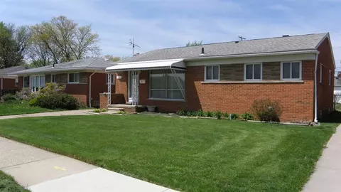 18031 N Wind, Fraser, MI 48026 photo 22