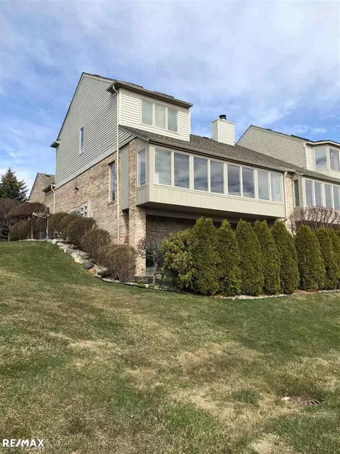 1935 River # 31, Saint Clair, MI 48079 photo 1