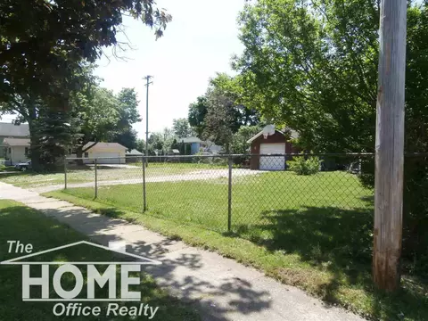 307 E Clinton, Durand, MI 48429 photo 3