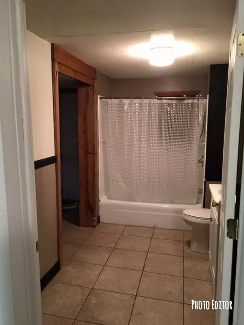 208 E 2nd, Pinconning, MI 48650 photo 5