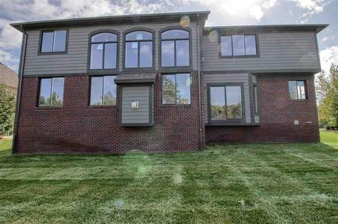 15342 Amberfield Dr, Macomb, MI 48042 photo 4