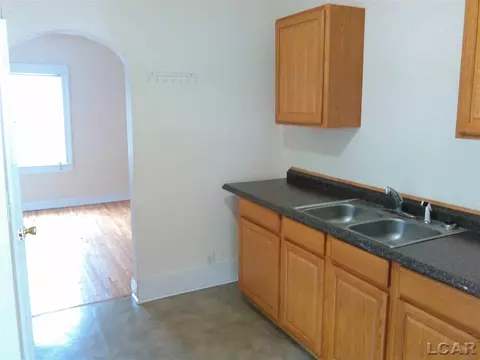 505 E Maumee, Adrian, MI 49221 photo 14