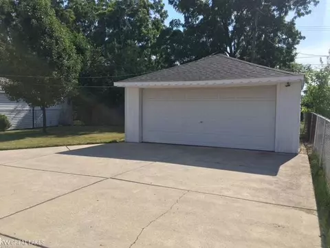 24920 Teppert, Eastpointe, MI 48021 photo 5