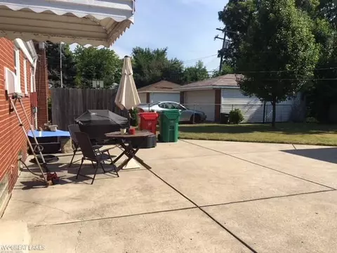24920 Teppert, Eastpointe, MI 48021 photo 3