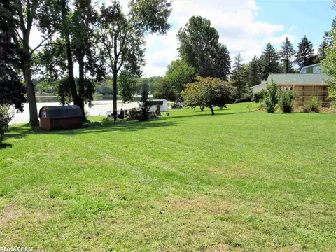 357 Meadow, Brooklyn, MI 49230 photo 13