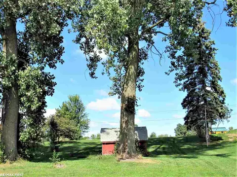 357 Meadow, Brooklyn, MI 49230 photo 4
