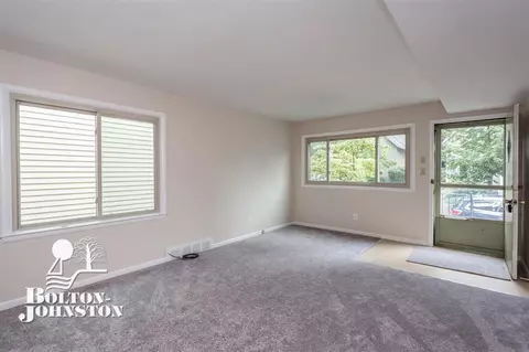128 Muir, Grosse Pointe Farms, MI 48236 photo 2