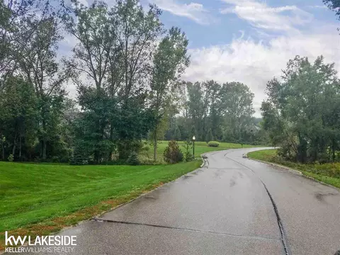 8654 Country Mnr, Bruce, MI 48065 photo 3