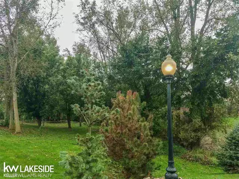 8654 Country Mnr, Bruce, MI 48065 photo 5