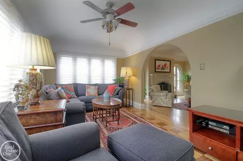 832 Trombley, Grosse Pointe Park, MI 48230 photo 15