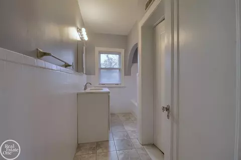 832 Trombley, Grosse Pointe Park, MI 48230 photo 41