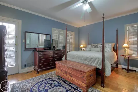 832 Trombley, Grosse Pointe Park, MI 48230 photo 20