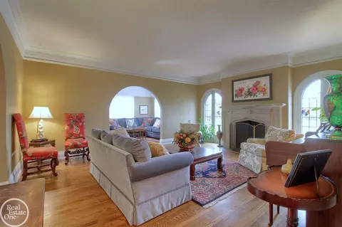 832 Trombley, Grosse Pointe Park, MI 48230 photo 16