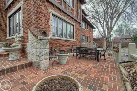 832 Trombley, Grosse Pointe Park, MI 48230 photo 7