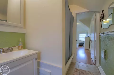 832 Trombley, Grosse Pointe Park, MI 48230 photo 47