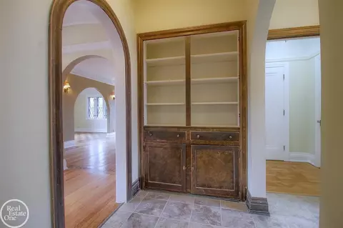 832 Trombley, Grosse Pointe Park, MI 48230 photo 33