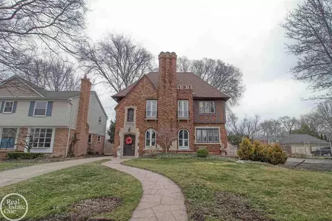 832 Trombley, Grosse Pointe Park, MI 48230 photo 1