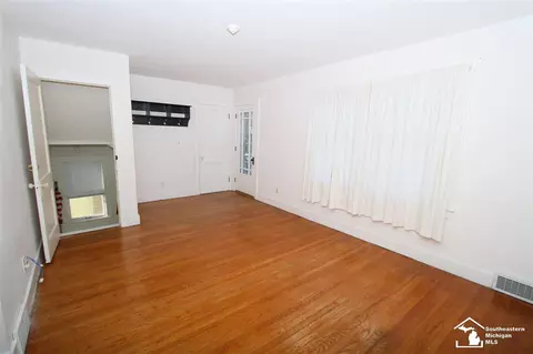 532 Godfroy, Monroe, MI 48162 photo 9