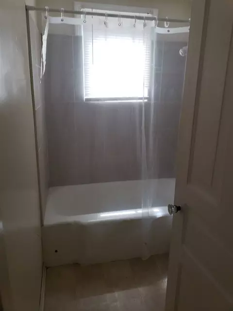 512 Avon, Flint, MI 48503 photo 7