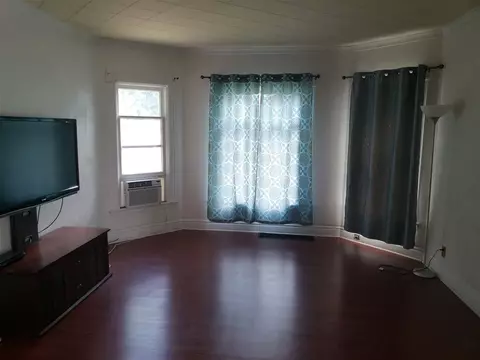 512 Avon, Flint, MI 48503 photo 5