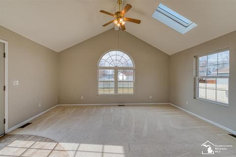 241 Armitage, Monroe, MI 48162 photo 9