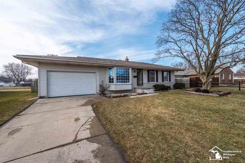 241 Armitage, Monroe, MI 48162 photo 1