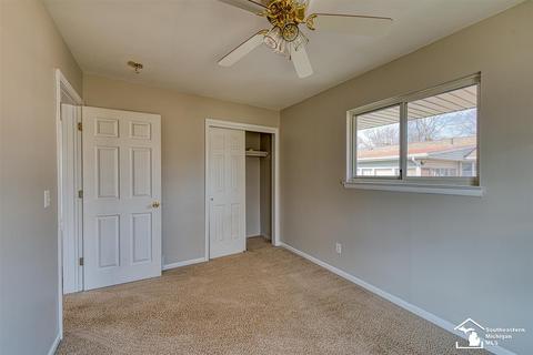 241 Armitage, Monroe, MI 48162 photo 15