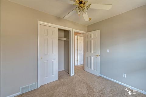 241 Armitage, Monroe, MI 48162 photo 16