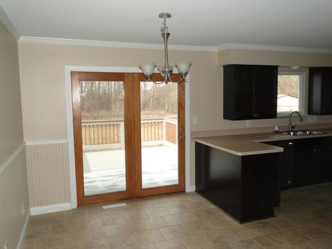 5300 W Carpenter Rd, Flint, MI 48504 photo 4
