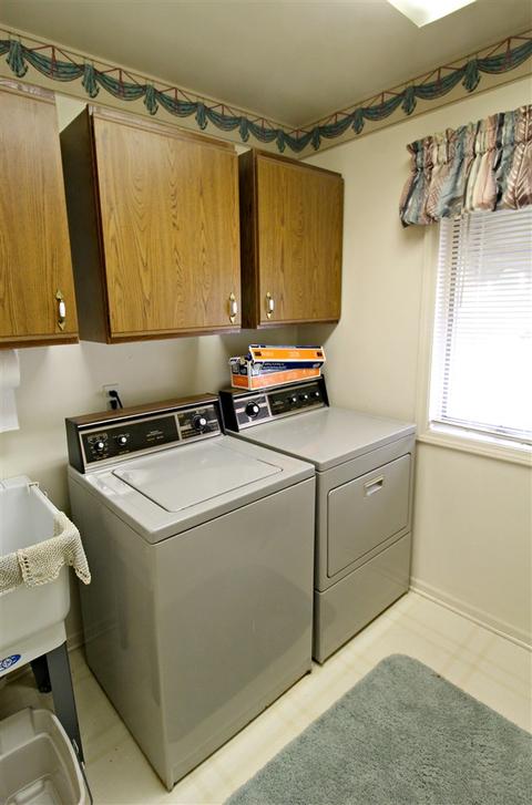 5566 Hickory Cir, Flushing, MI 48433 photo 12