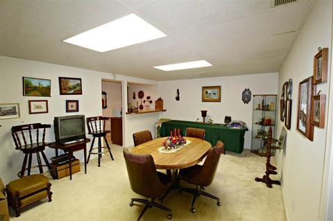 5566 Hickory Cir, Flushing, MI 48433 photo 15