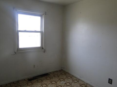 1198 E Cass Ave, Flint, MI 48504 photo 8
