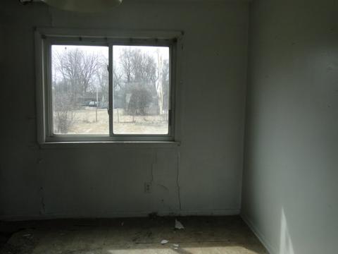 1198 E Cass Ave, Flint, MI 48504 photo 4