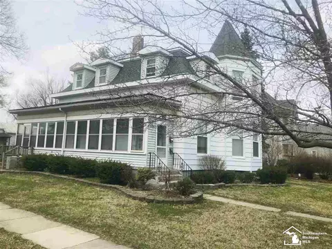 528 Smith, Monroe, MI 48161 photo 1