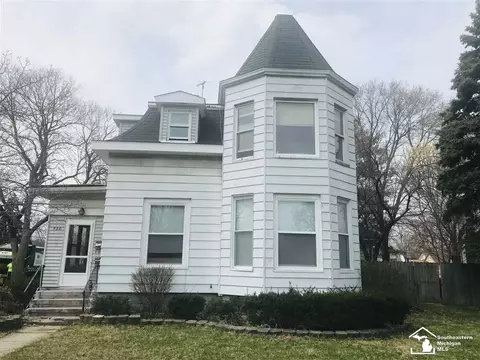 528 Smith, Monroe, MI 48161 photo 2