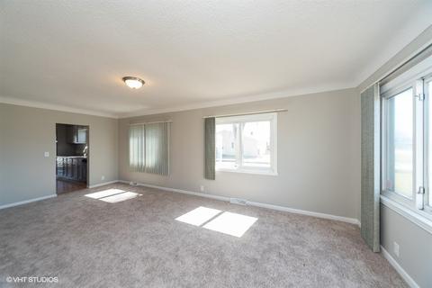 5245 Torrey Rd, Flint, MI 48507 photo 2