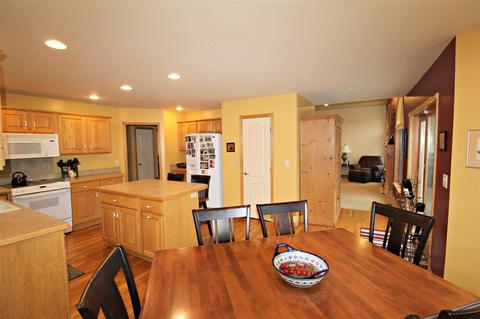 6485 Boulder Dr, Flushing, MI 48433 photo 9