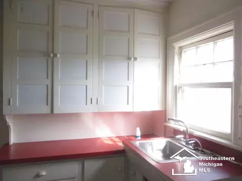 310 E Noble, Monroe, MI 48162 photo 5