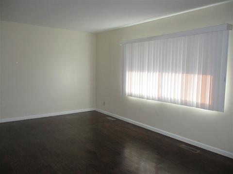 3029 Circle Dr, Flint, MI 48507 photo 4