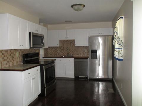 3029 Circle Dr, Flint, MI 48507 photo 2