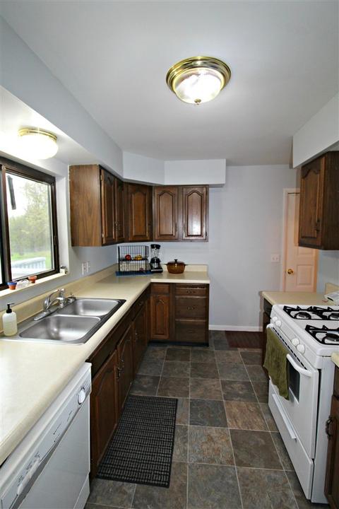 1538 Meida St, Flint, MI 48532 photo 6