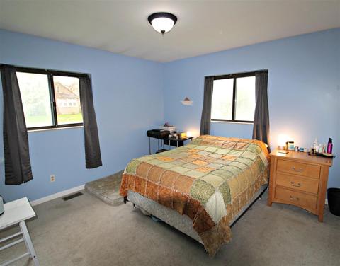 1538 Meida St, Flint, MI 48532 photo 9